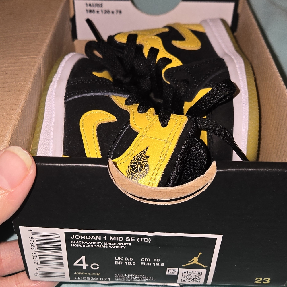 Jordan Kids Sneakers Black/Yellow